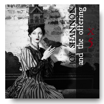 X-5 - Joy Shannon and the Offering © FK 2014